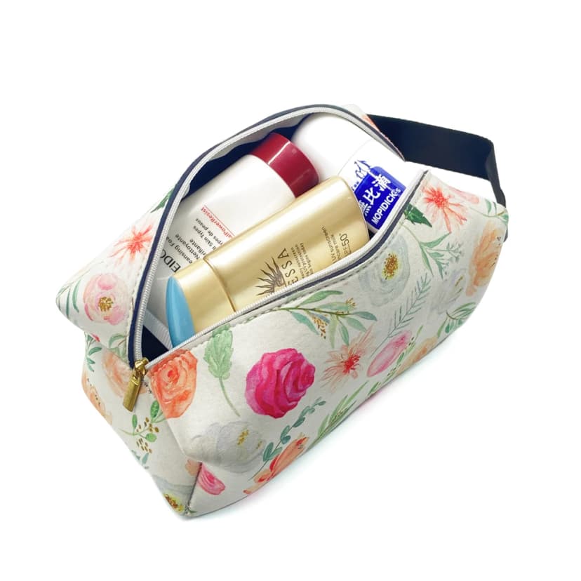 Cute Neoprene Makeup Bag - Customizable Floral Cosmetic Organizer